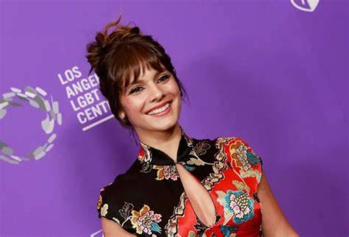 Caitlin Stasey Net Worth