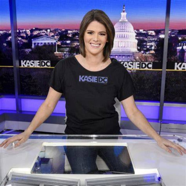 Kasie Hunt Biography