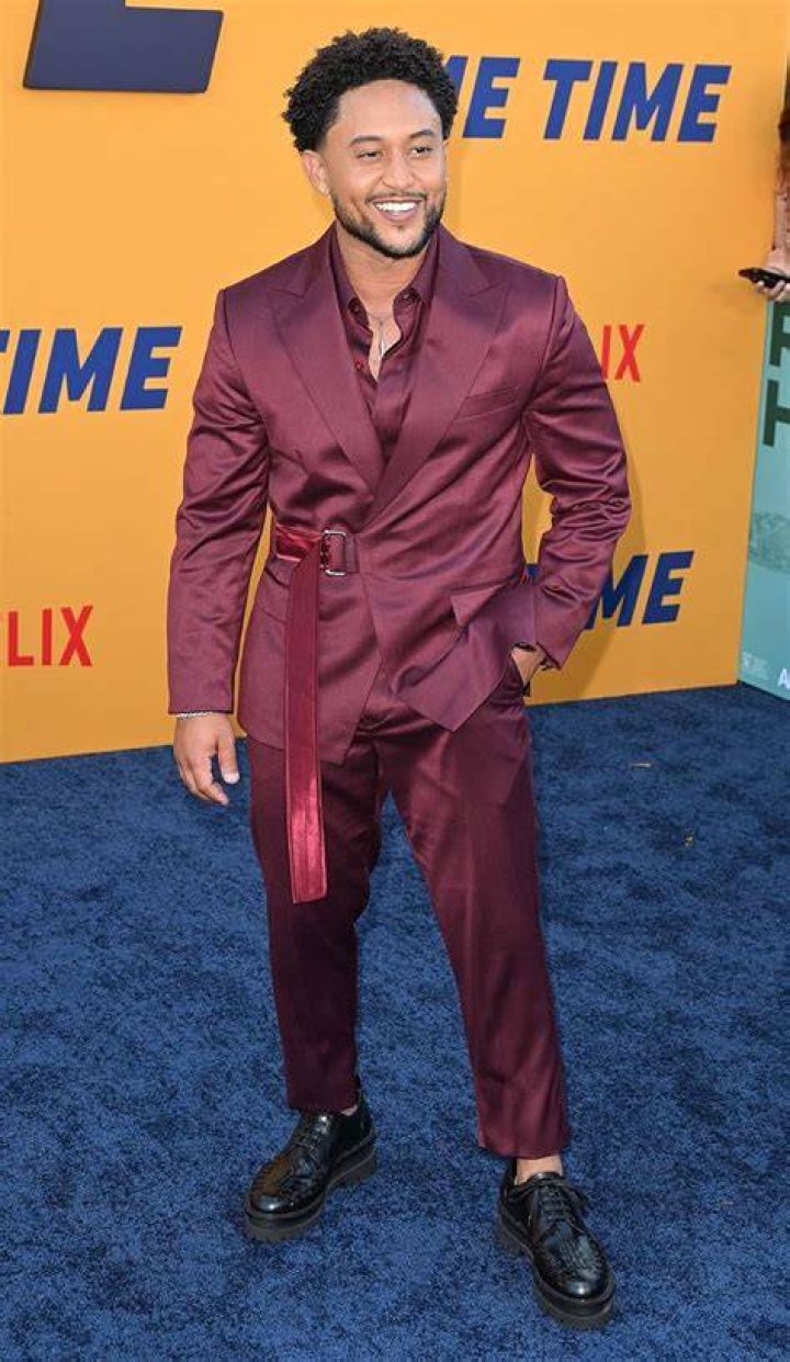 Where did Tahj Mowry go to college and high school? Did Tahj Mowry go to film school? 1 Tahj